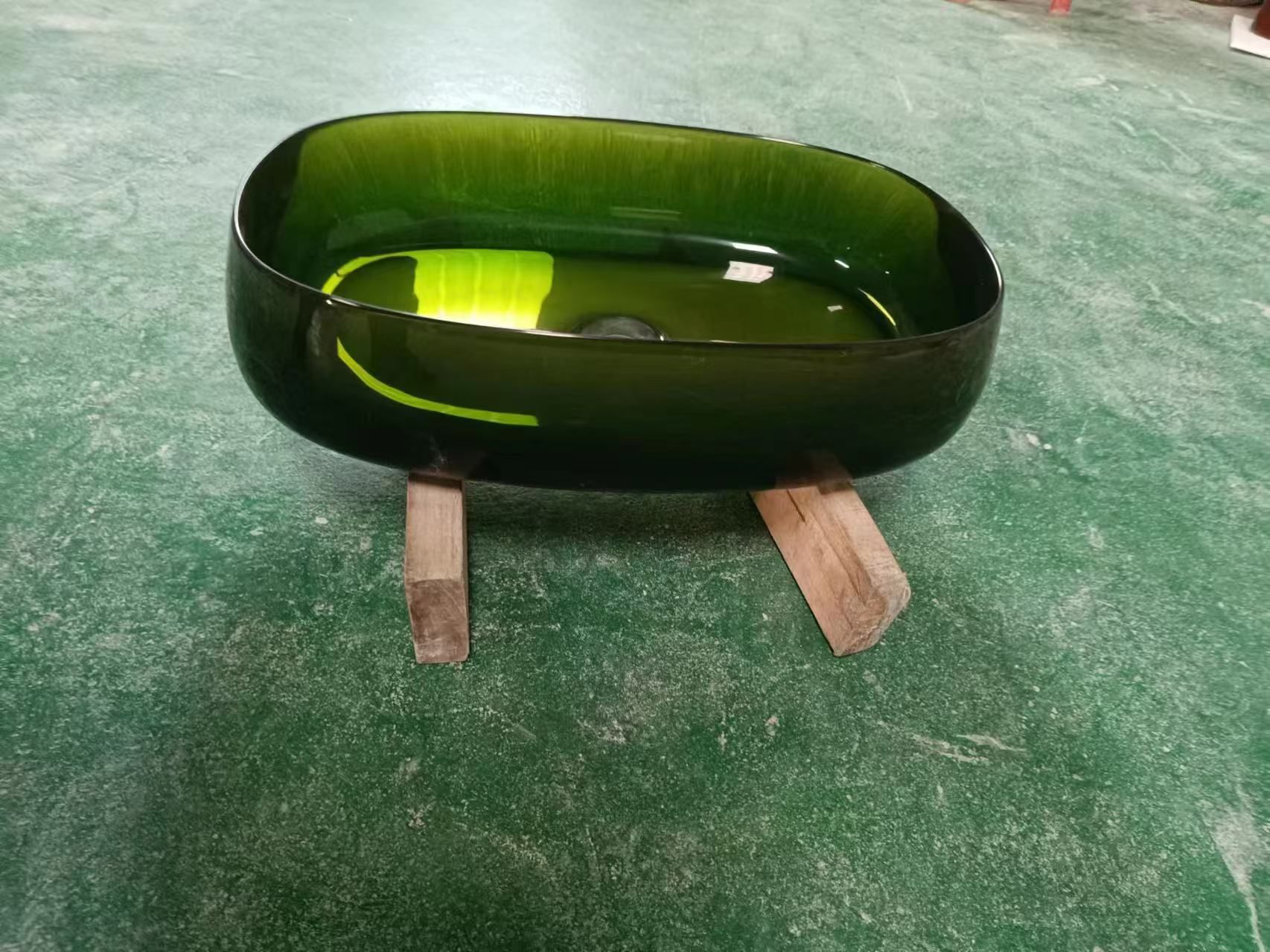 KT-2007 Oval Transparent Resin Countertop Basin