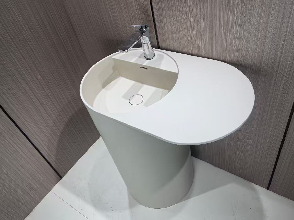 freestanding sink with counter 03.jpg