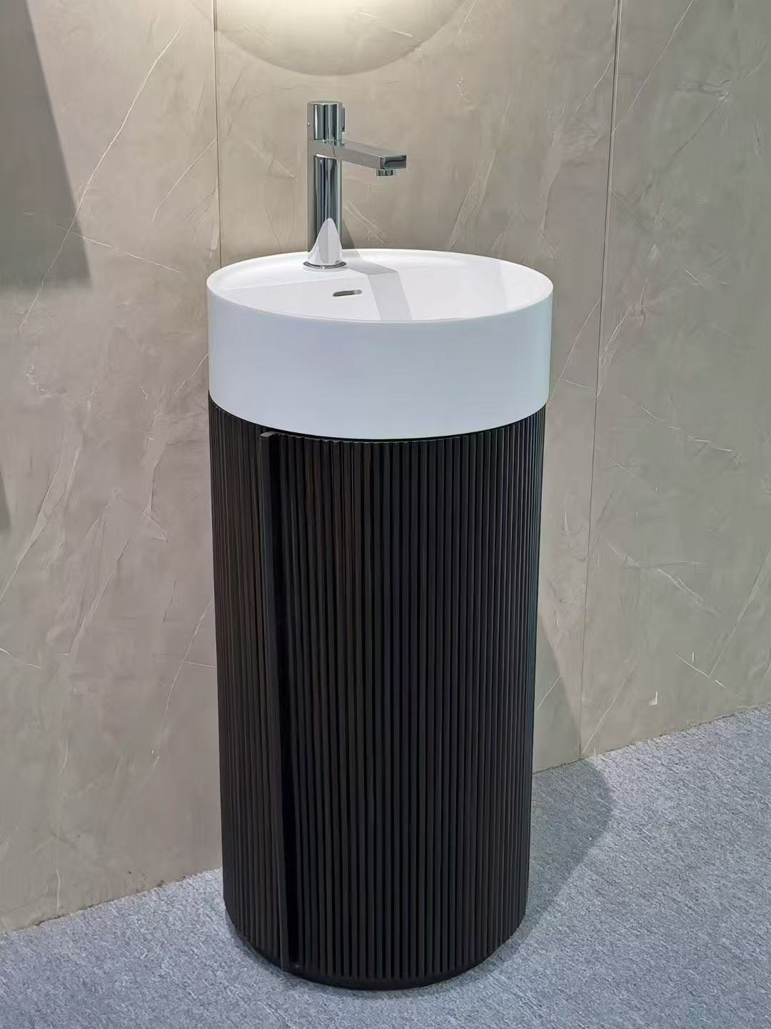 freestanding sink with storage 02.jpg