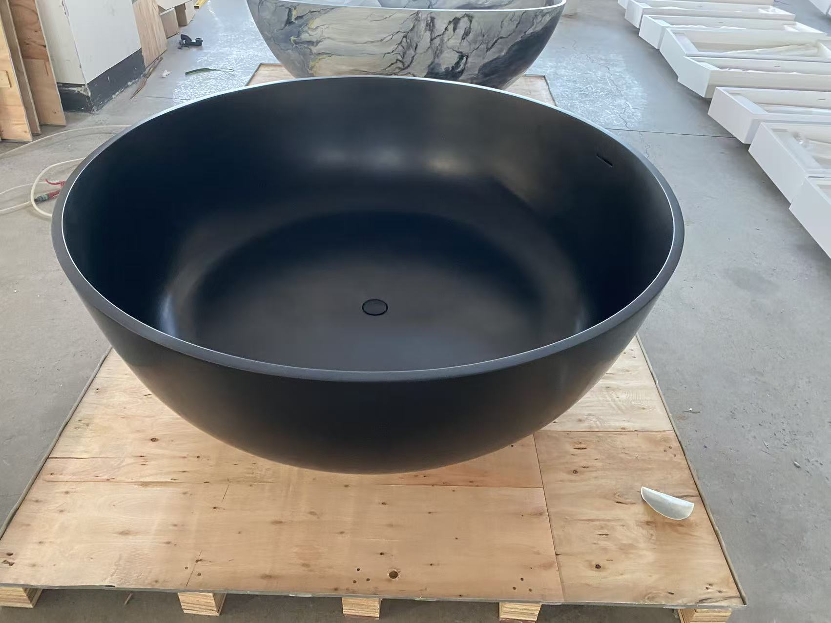 KT-8220 Matte Black Round Solid Surface Freestanding Bathtub
