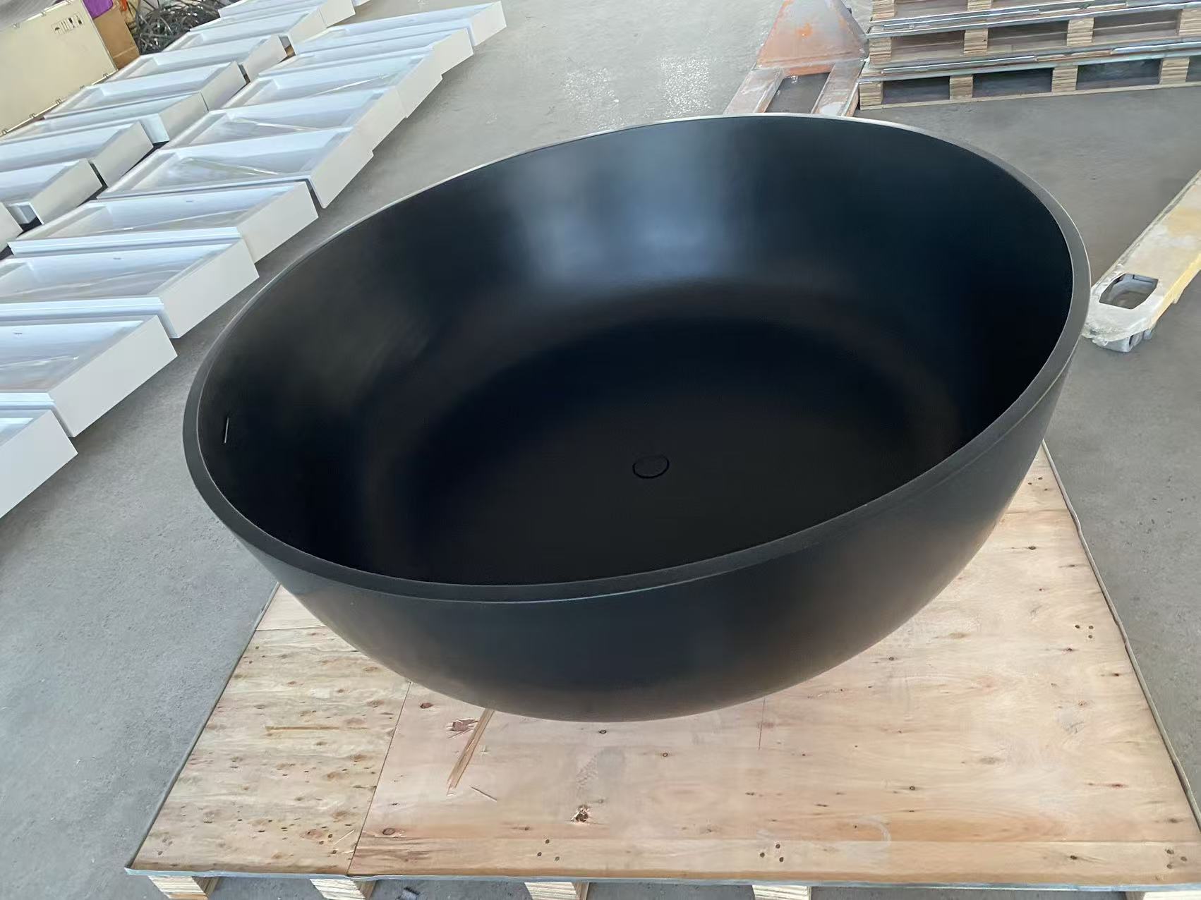 KT-8220 Matte Black Round Solid Surface Freestanding Bathtub
