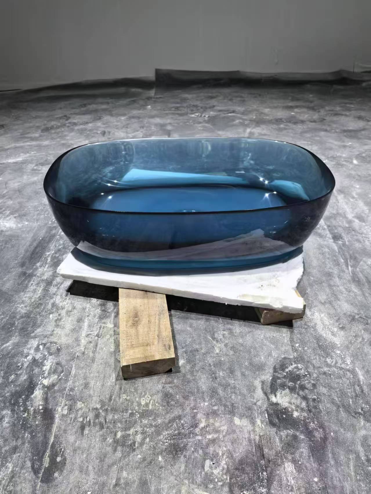 KT-2007 Oval Transparent Resin Countertop Basin