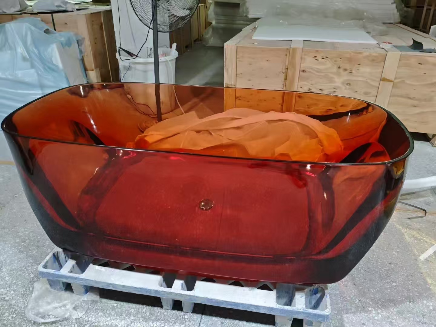 Multicolor Transparent Resin Freestanding Bathtub