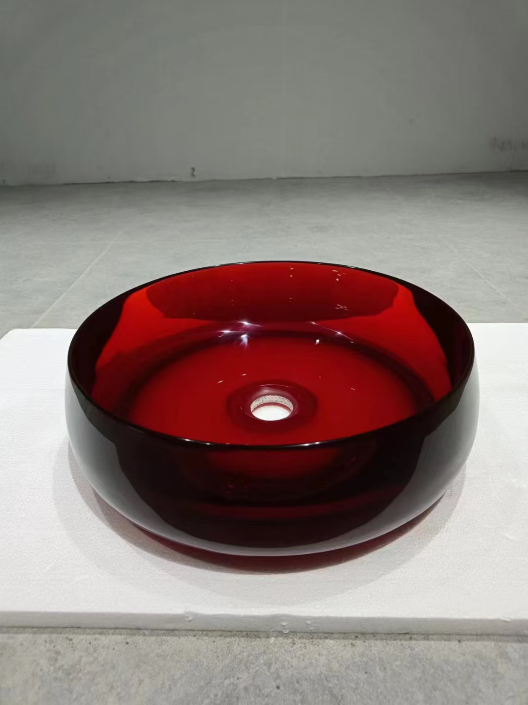 KT-2005 Round Transparent Resin Countertop Basin