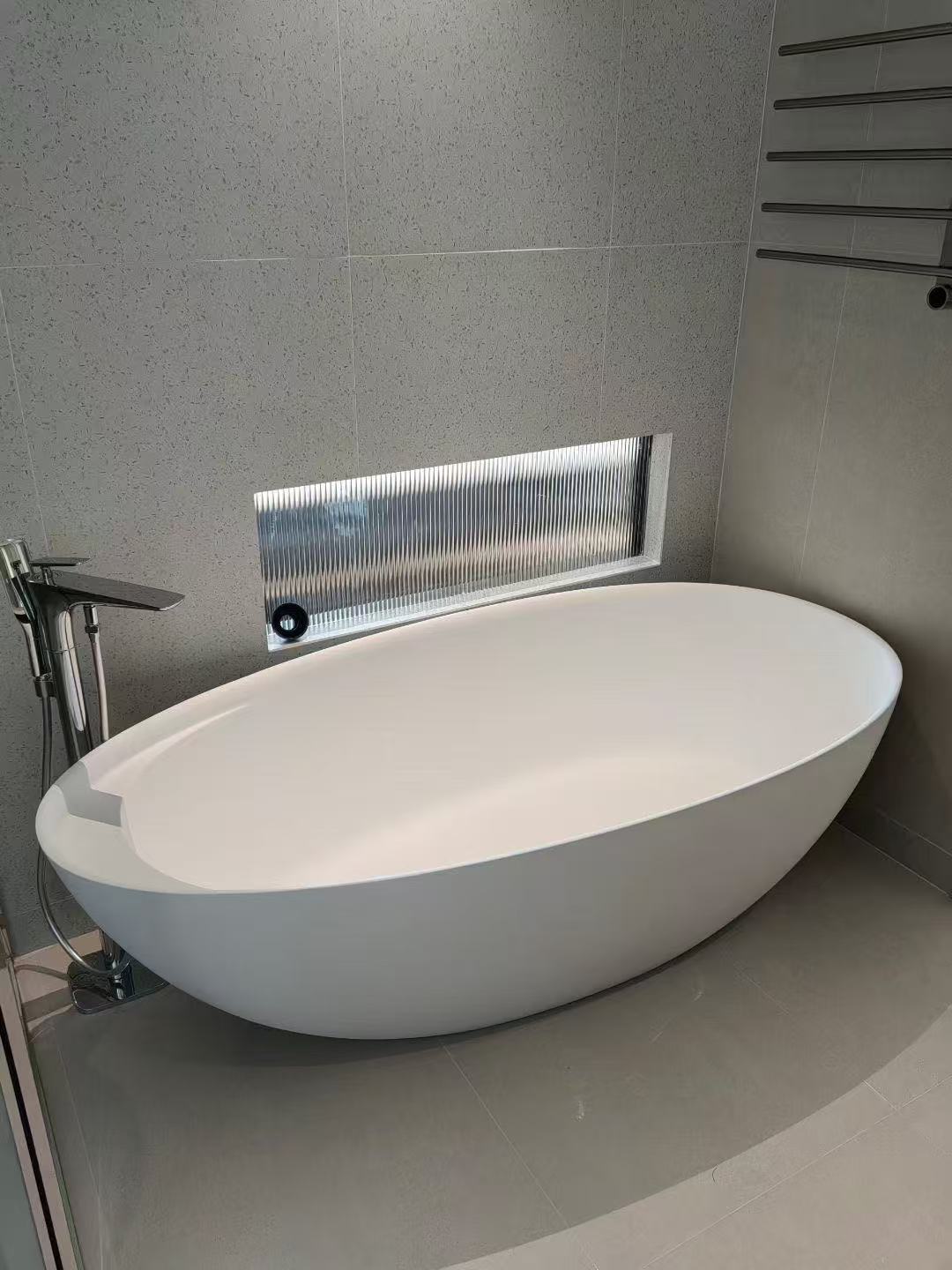 KT-8209 one-piece molded solid surface bathtub