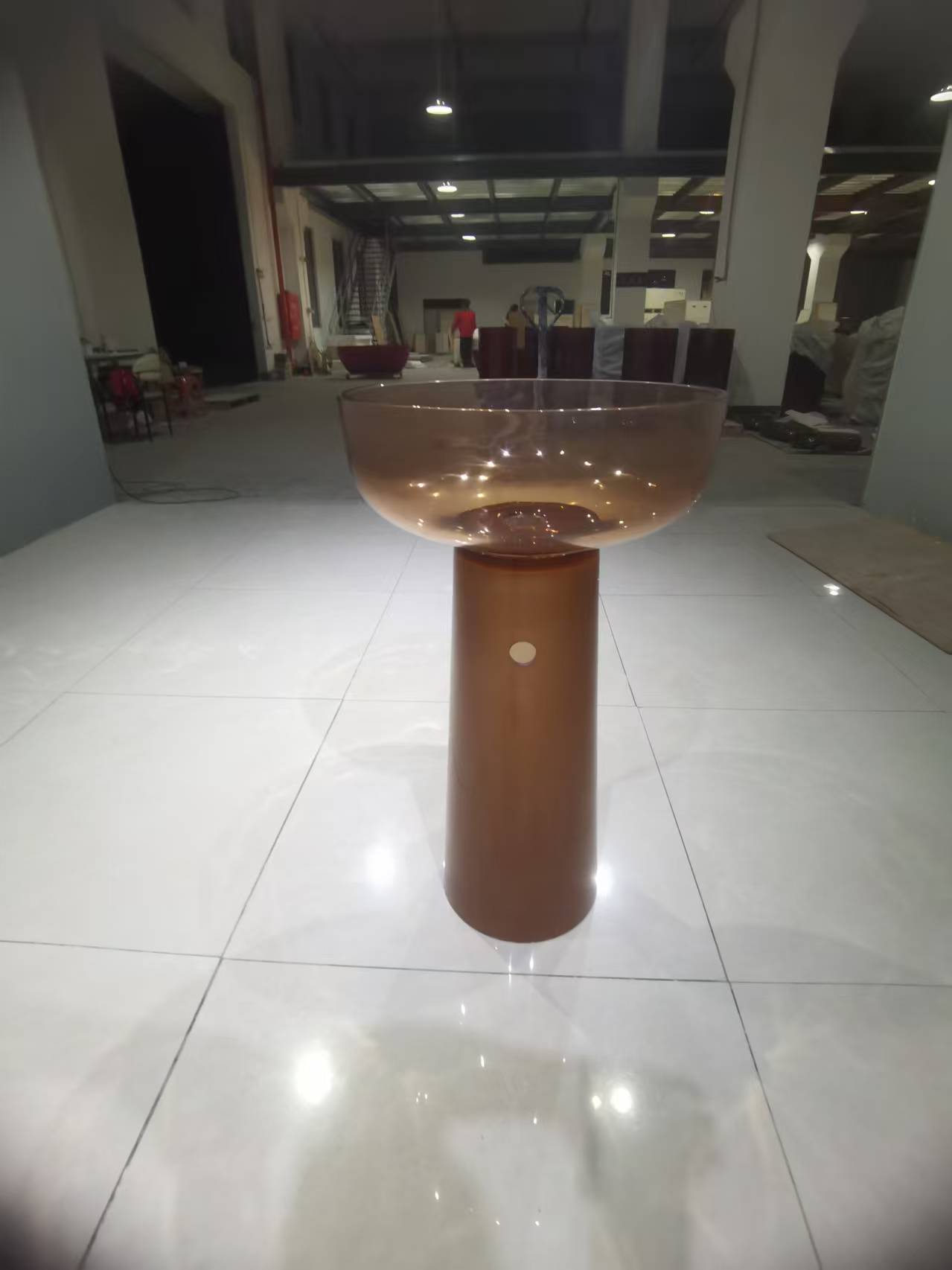 Transparent resin freestanding sink